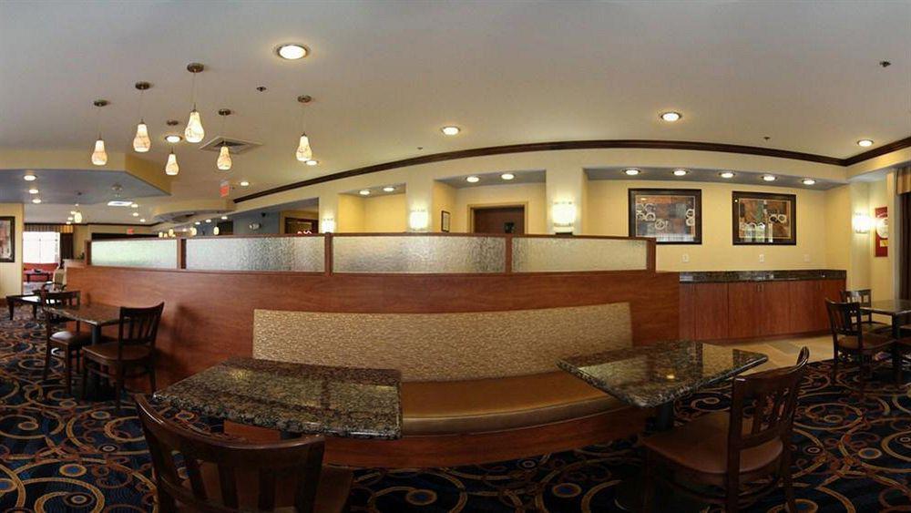 Comfort Suites At Kennesaw State University Номер фото